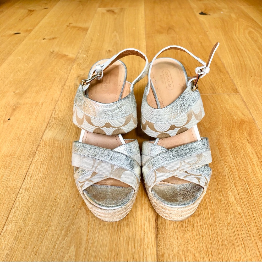 Coach monogram pale gold leather and canvas wedge heeled sandals - Picture 2 of 6